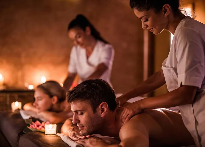 3-min Walk, Pool, Jacuzzi & Patio * Playa Flamingo